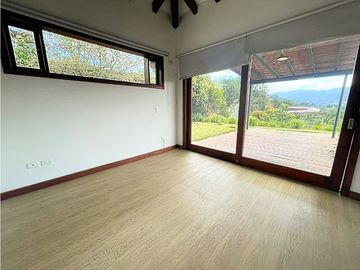 Venta Casa en El Retiro Antioquia.