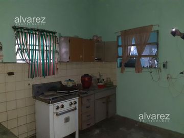 Casa 3 Ambientes Venta Villa Lynch A Refaccionar