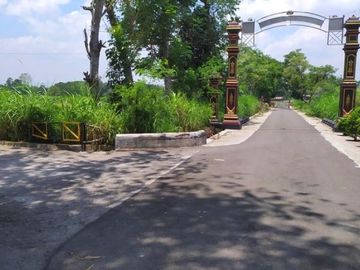 Dijual tanah di lingkungan asri Prambanan hanya 250 meter dari Jl Manisrenggo