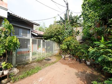 Rumah LT 105 Terawat Dekat Lagoon Avenue Mall Bekasi Bisa KPR J-40039