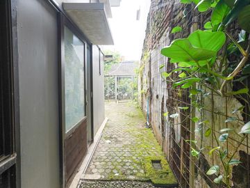 Rumah LT 105 Terawat Dekat Lagoon Avenue Mall Bekasi Bisa KPR J-40039