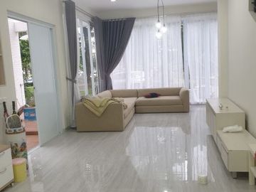 Rumah Mewah Fullfurnish 2 Lt Strategis BSD Serpong Tanggerang