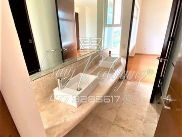 DEPARTAMENTO EN VENTA León,Gto; BLVD. CAMPESTRE, ALTUS, JUNTO A LA SALLE, 3 REC.