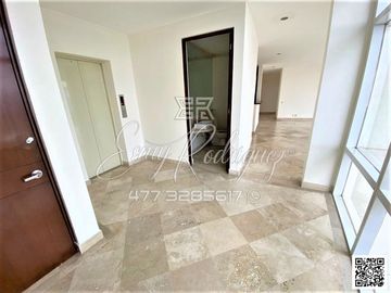 DEPARTAMENTO EN VENTA León,Gto; BLVD. CAMPESTRE, ALTUS, JUNTO A LA SALLE, 3 REC.