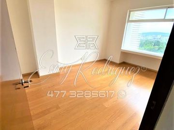 DEPARTAMENTO EN VENTA León,Gto; BLVD. CAMPESTRE, ALTUS, JUNTO A LA SALLE, 3 REC.