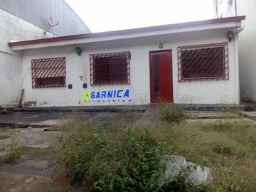 Gran Oportunidad dos casas en Zona Industrial