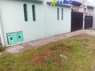 Gran Oportunidad dos casas en Zona Industrial