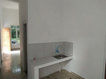 Rumah 2 Kamar Lingkungan Nyaman Dekat Exit Tol Prambanan