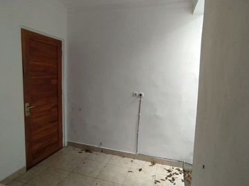 Rumah 2 Kamar Lingkungan Nyaman Dekat Exit Tol Prambanan