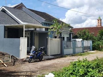 rumah indent villa tegal besar jember
