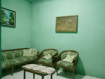 Dijual rumah di Sumber