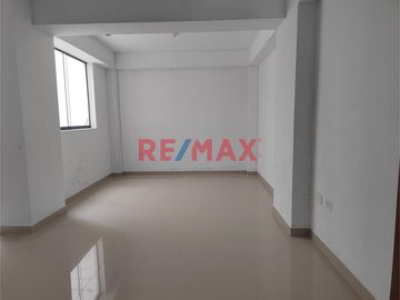 Descubre este hermoso departamento de 63 m² en el tercer piso de un edificio moderno en la Urb. Natasha Alta.

✨Características principales:

Habi
