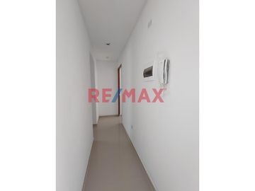 Descubre este hermoso departamento de 63 m² en el tercer piso de un edificio moderno en la Urb. Natasha Alta.

✨Características principales:

Habi