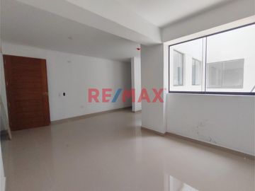Descubre este hermoso departamento de 63 m² en el tercer piso de un edificio moderno en la Urb. Natasha Alta.

✨Características principales:

Habi