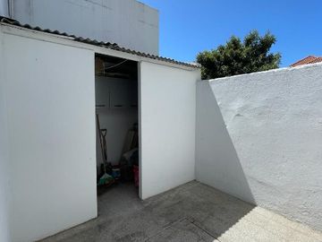 Departamento Tipo Casa en venta en Bernal Centro