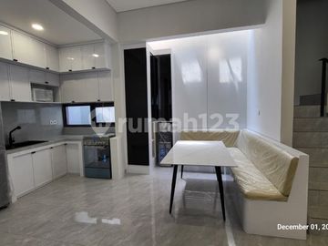 Disewakan Rumah Siap Huni Full Furnished Di Perumahan Greenwich Cluster Aether