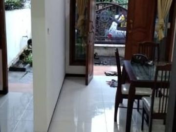 Rumah dijual dekat kampus Brawijaya di sukarno hatta Lowokwaru kota Malang.