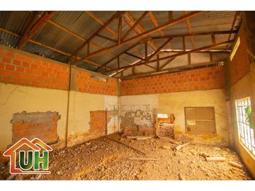 00528 - VENTA TERRENO COMERCIAL - EN ESQUINA - AT 324 M2