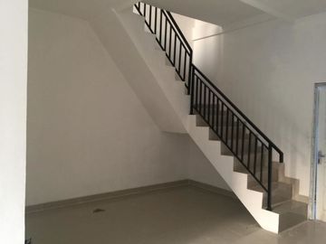 Rumah Brand New 2 Lantai Hanya 5 Menit dari Stasiun KA Sudimara. 1512