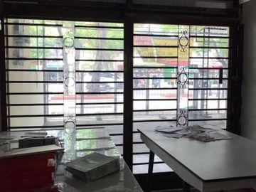 Rumah Usaha di SEMARANG KOTA. Dekat mall dan pusat kota