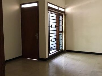 Rumah Usaha di SEMARANG KOTA. Dekat mall dan pusat kota