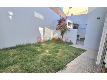 Alquilo Linda Y Amplia Casa Para Empresas – La Señorial, Cayma