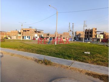 🏡 ¡Tu hogar ideal en Valle Hermoso te espera! 🏡
 
En venta hermosa casa de un piso en la exclusiva urbanización Valle Hermoso, Chiclayo.  Con 98.27
