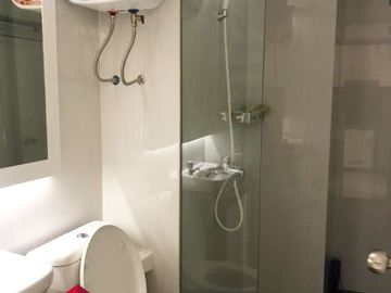 Disewa Apartemen Springlake 2BR Furnish Bintang 5