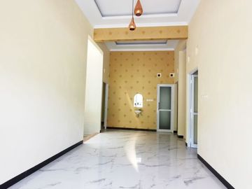 RUMAH MINIMALIS DESAIN ELEGANT DI JALAN KALIURANG KM 10