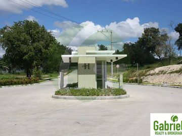 High End Lot only subdivision in Maria Luisa North