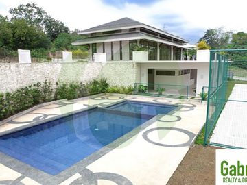 High End Lot only subdivision in Maria Luisa North
