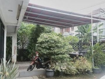 Rumah DiJual Tomang Jakarta Barat Akses Jalan 2 Mobil