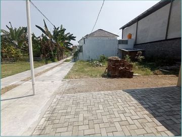 Rumah Siap Huni Utara SMP N 1 Kalasan