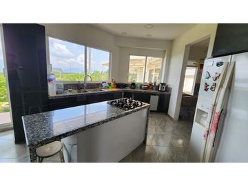 Se vende finca en vía Armenia, entrada 10.