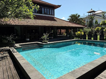 VILLA DI SABA HANYA 5 MENIT KE PANTAI SABA
