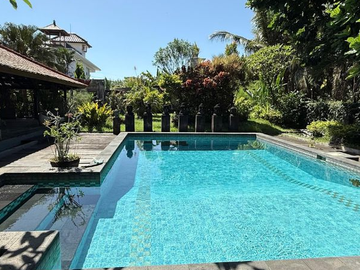 VILLA DI SABA HANYA 5 MENIT KE PANTAI SABA