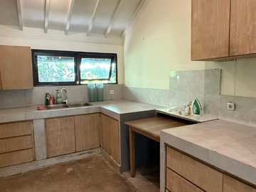 VILLA DI SABA HANYA 5 MENIT KE PANTAI SABA