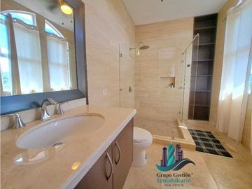 VENDO APARTAMENTO AMOBLADA DE 254M2 BOQUETE