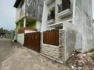 Rumah dijual di Bakalan Krajan Sukun Kota Malang