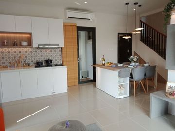 RUMAH HOEK GADING SERPONG HARGA MURAH BARONI DEKAT TOL HARGA DISKON