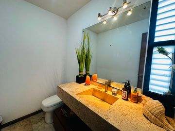 VENTA DE CASA EN CERRADAS