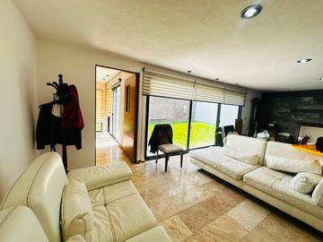 VENTA DE CASA EN CERRADAS