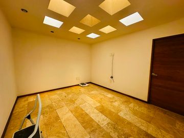 VENTA DE CASA EN CERRADAS