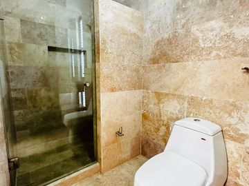 VENTA DE CASA EN CERRADAS