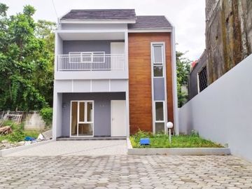 Beautiful 2-storey house in Purwomartani, Sleman