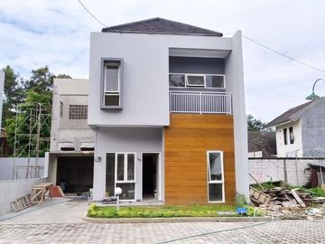 Beautiful 2-storey house in Purwomartani, Sleman