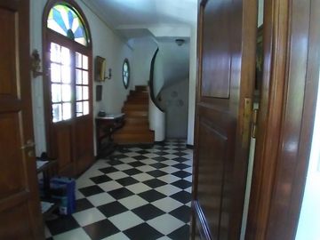 SAN ISIDRO LIBERTADOR AL RIO- CHALET EUROPEO- 6 AMBIENTES