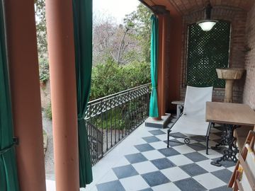 SAN ISIDRO LIBERTADOR AL RIO- CHALET EUROPEO- 6 AMBIENTES