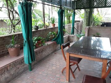 SAN ISIDRO LIBERTADOR AL RIO- CHALET EUROPEO- 6 AMBIENTES