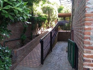 SAN ISIDRO LIBERTADOR AL RIO- CHALET EUROPEO- 6 AMBIENTES
